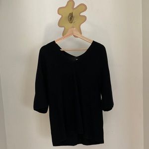 Uniqlo black knit quarter length bell sleeve sweater